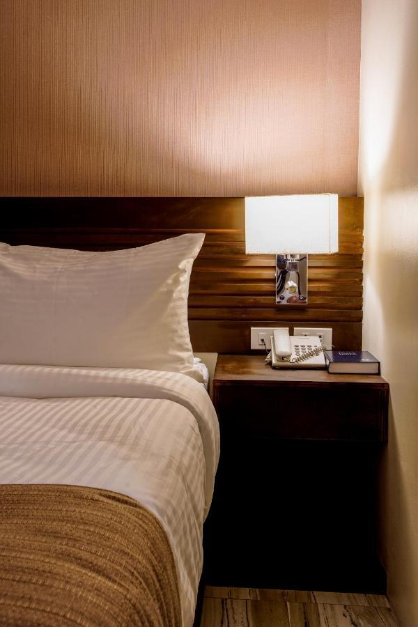 Hotel Areca Legazpi Eksteriør billede