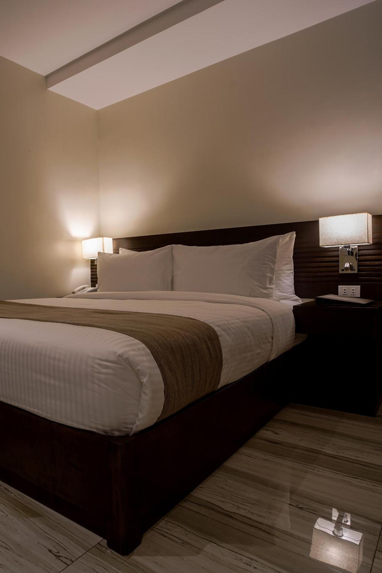 Hotel Areca Legazpi Eksteriør billede